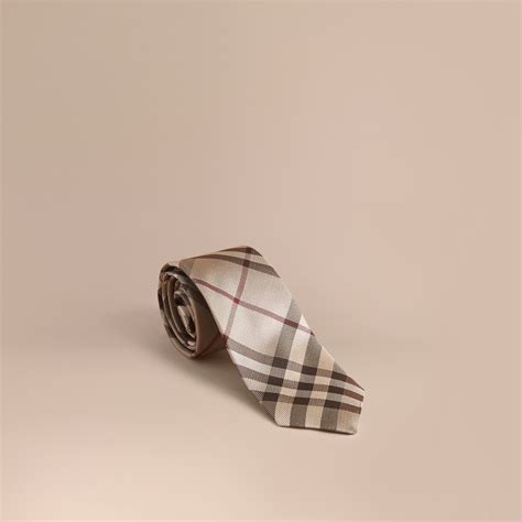 cravate burberry prix|Cravate en soie BURBERRY pour Homme .